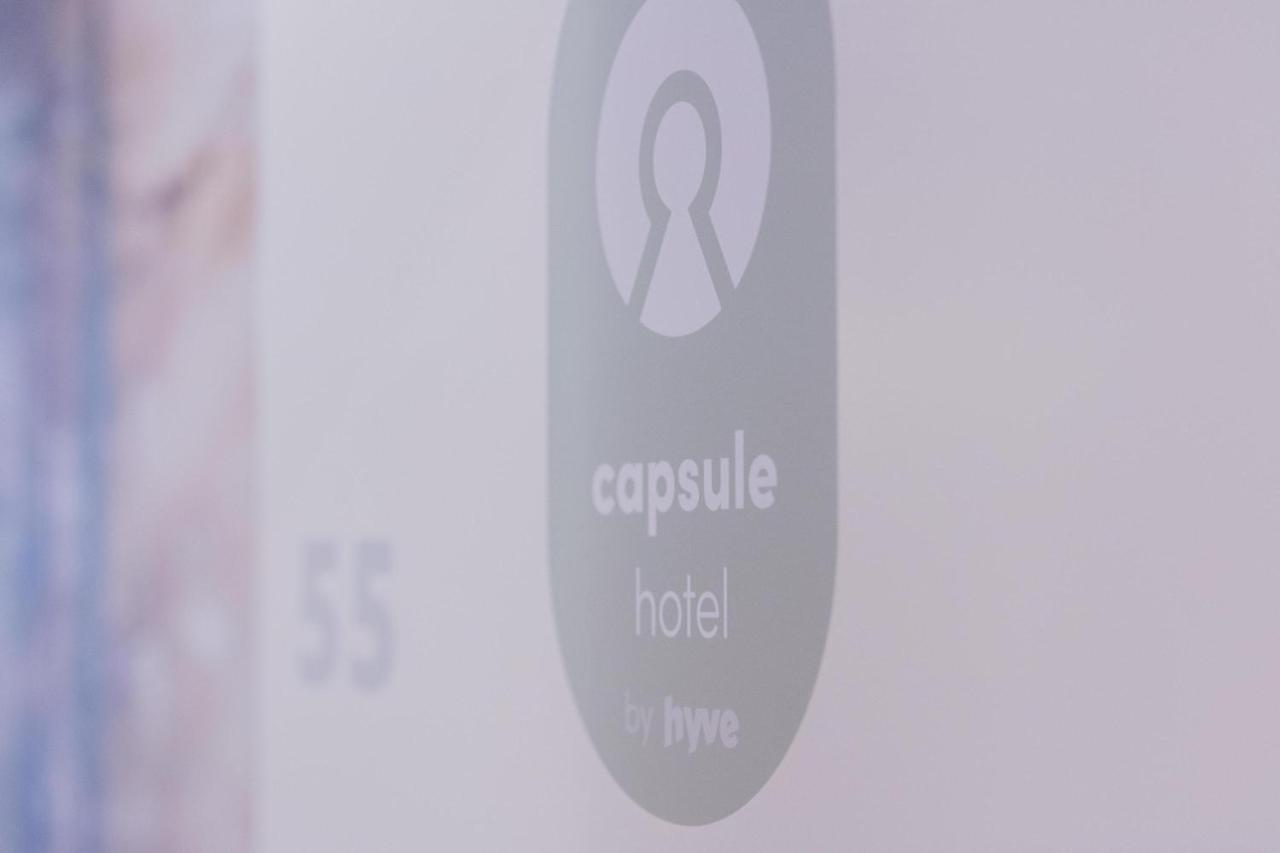 Capsule Hotel By Hyve 바젤 외부 사진